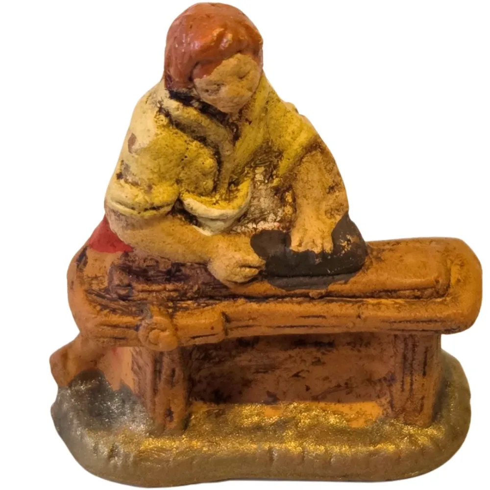 Terracotta carpenter – 3 cm