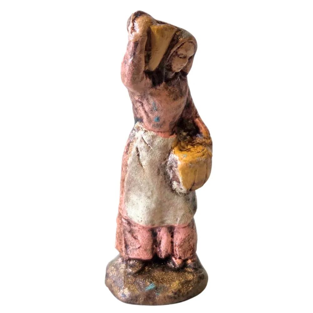 Terracotta woman with amphorae – 3 cm