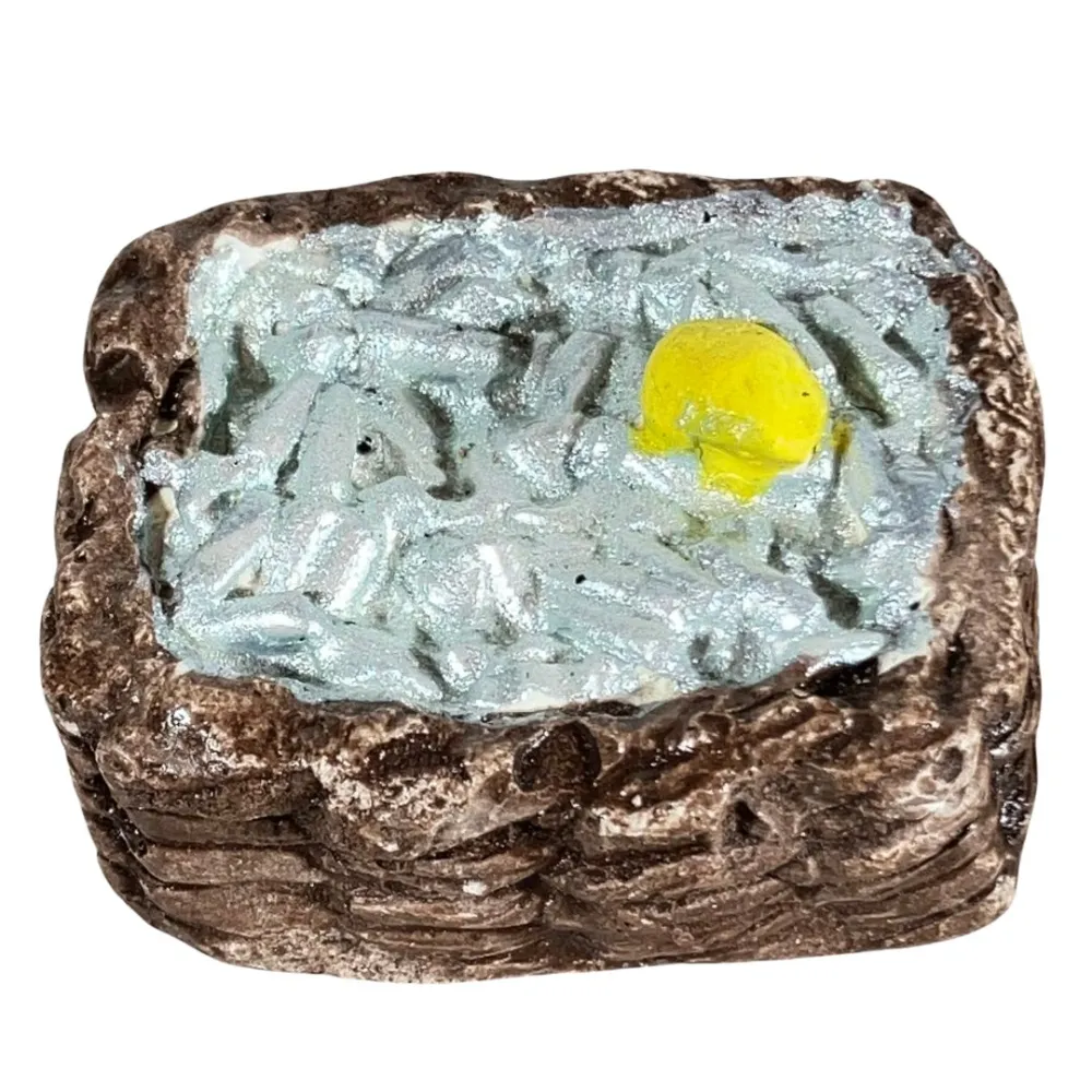 Plaster Basket with Fish for 20 cm Nativity Figures