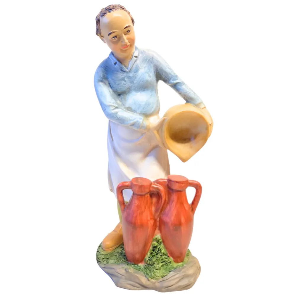 Resin man with amphorae – 30 cm