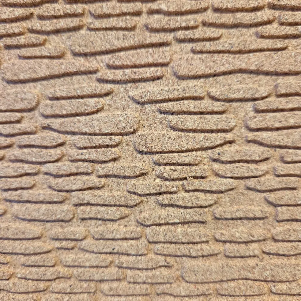 Irregular brick-effect cork panel – 30×25 cm