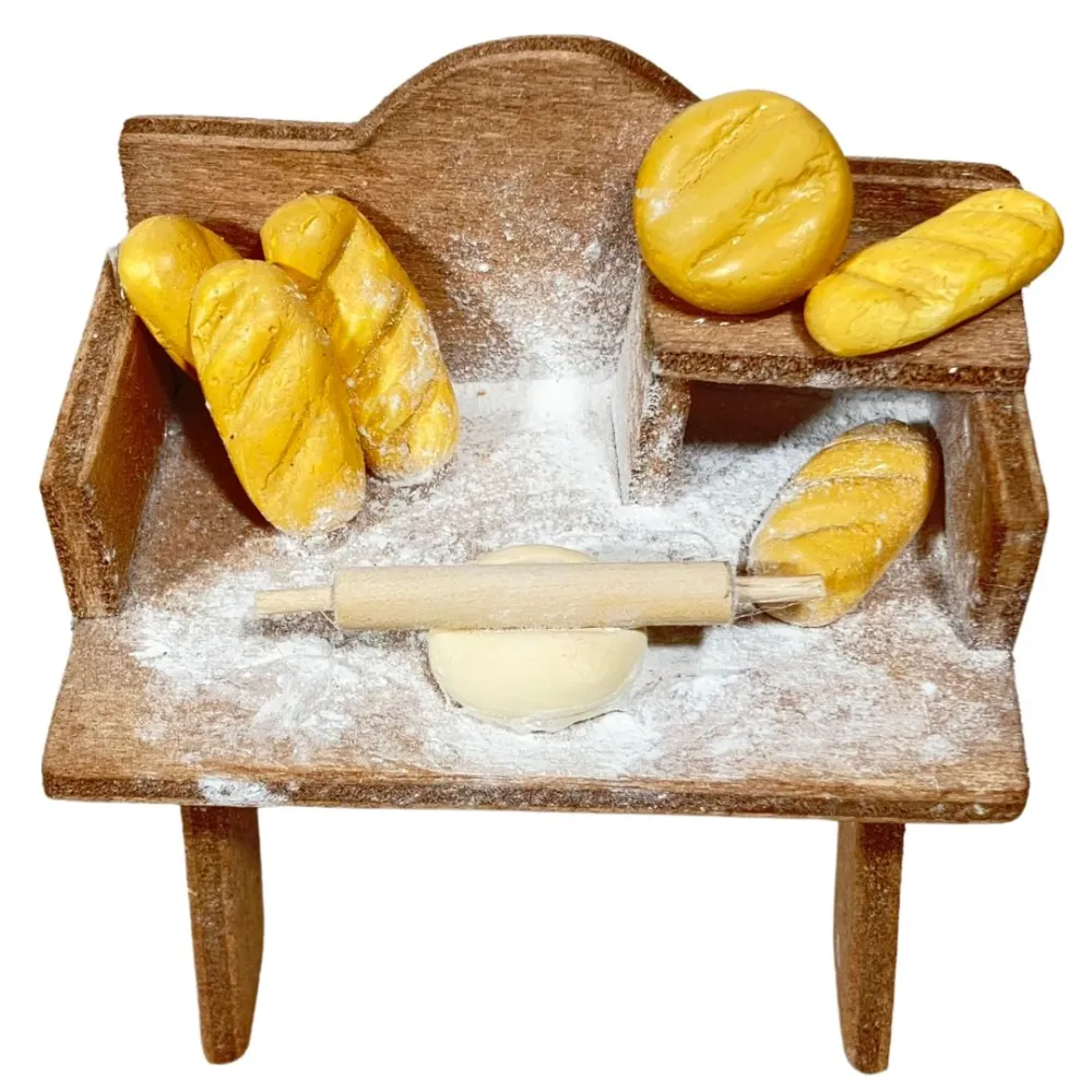 Wooden Baker's Workbench with Plaster Bread for 8–10 cm Nativity Figures