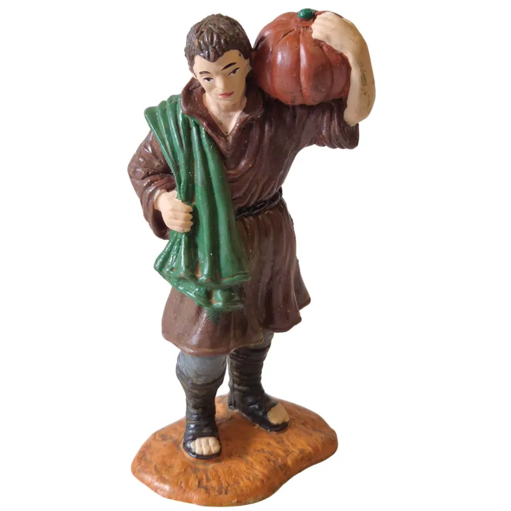 Oliver farmer with pumpkin – 10 cm