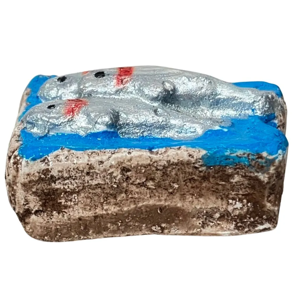 Plaster Crate with Three Fish for 8–10 cm Nativity Figures
