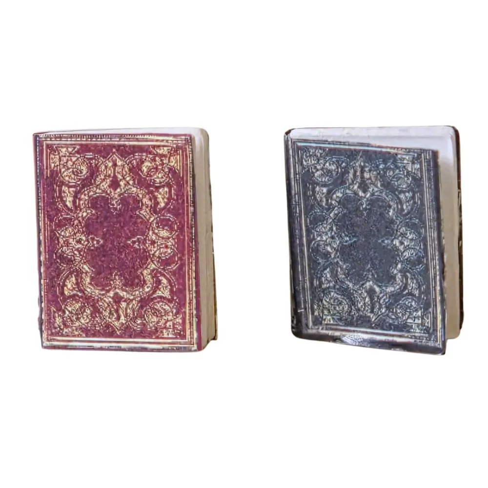 Set 2 libri in carta per statue da 15-20 cm