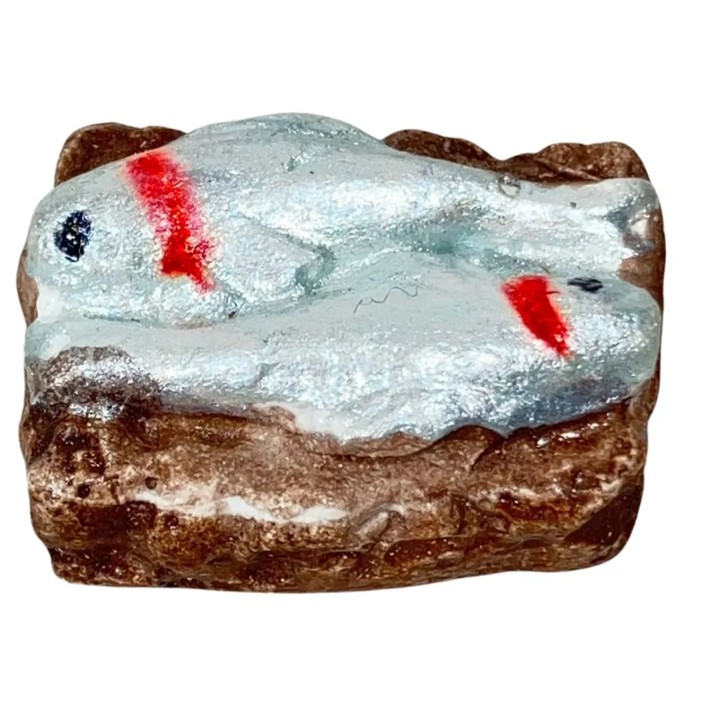 Plaster Crate with Two Fish for 8–10 cm Nativity Figures