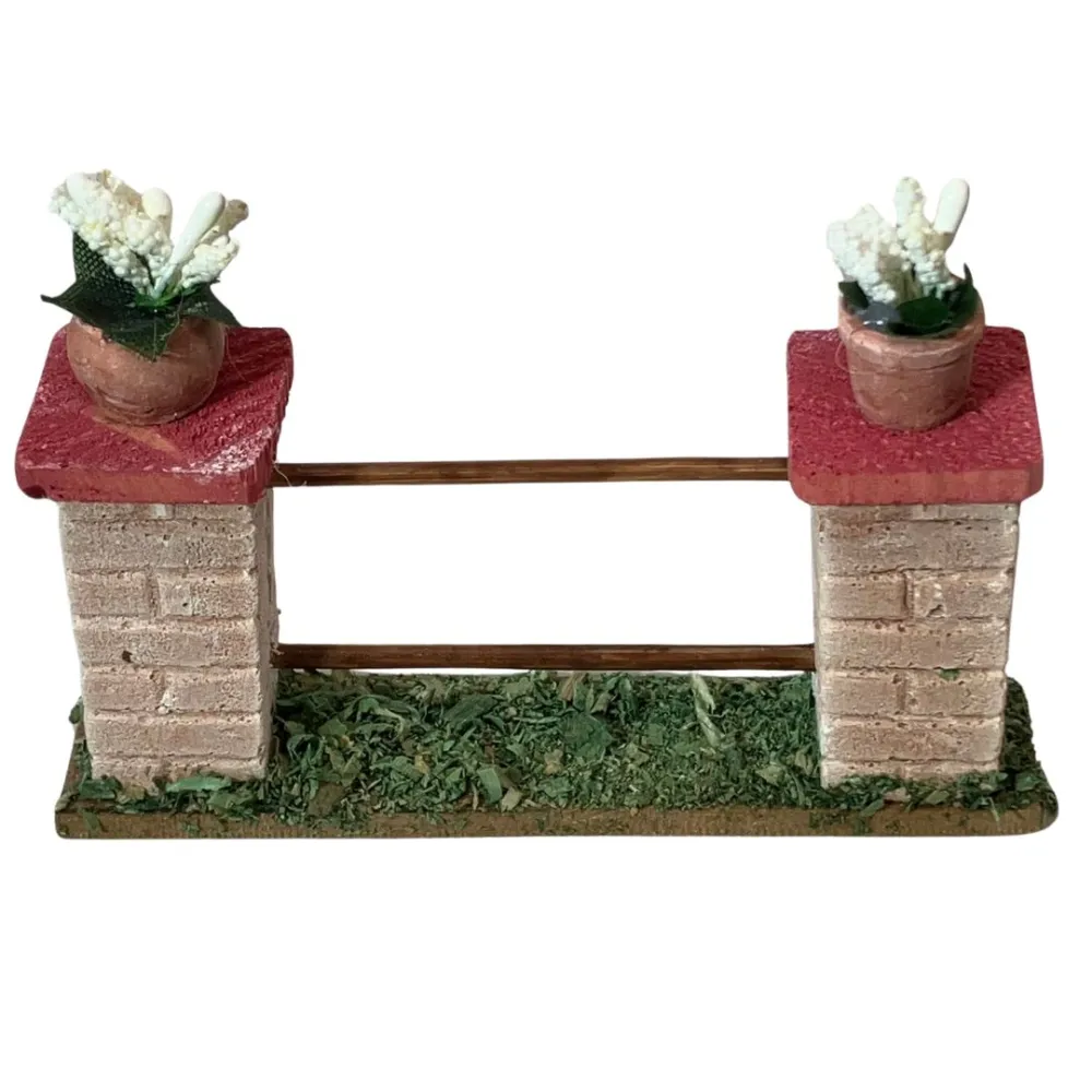 Plaster Fence with Flowers for 10–12 cm Nativity Figures
