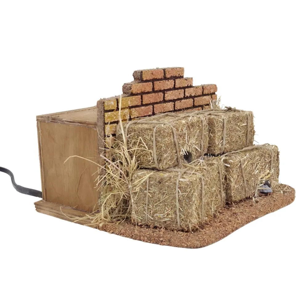 Animated Mice Peeking Out from Hay Bales for 30 cm Nativity Figures