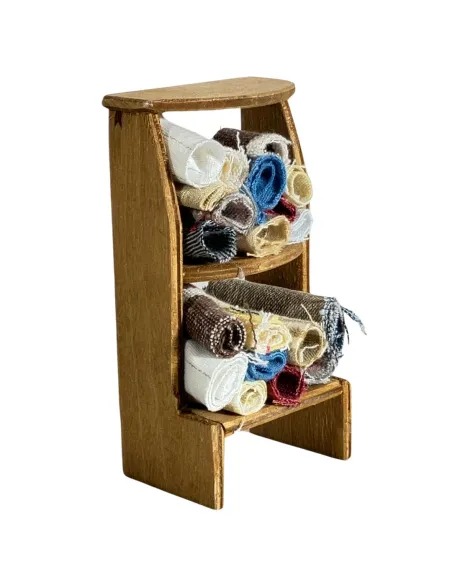 Bancarella con stoffe per statue da 8-10 cm