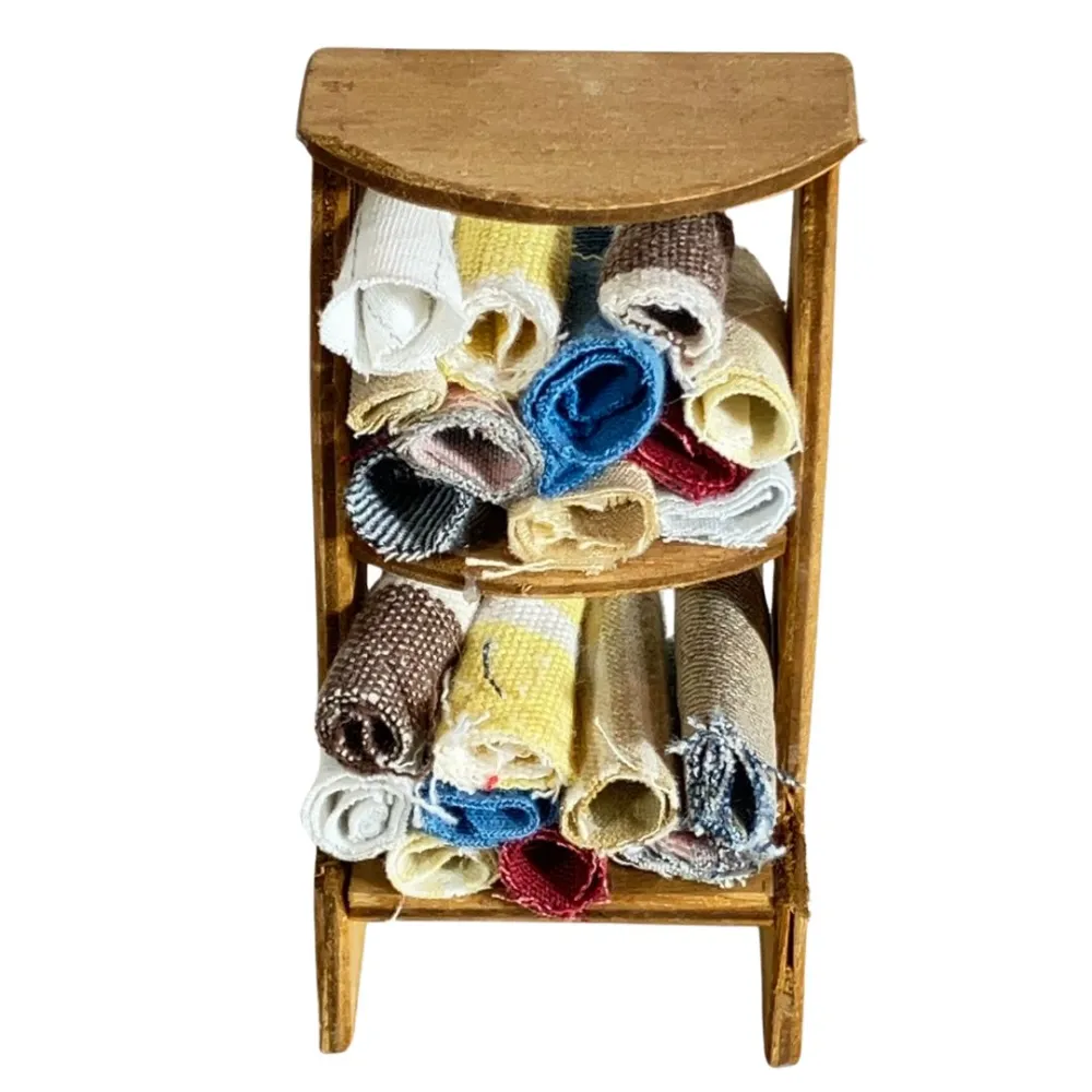 Wooden Fabric Stall for 8–10 cm Nativity Figures