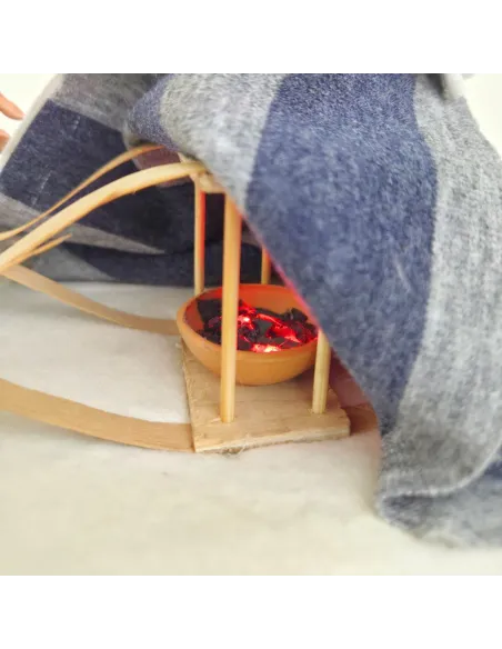 Animated Elderly Woman Warming a Heated Bed - 30 cm
