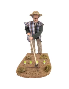 Animated Traditional Hoeing Farmer - 30 cm 2
