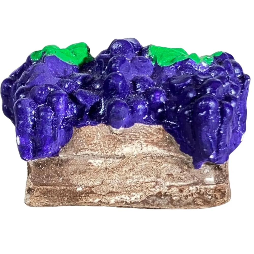 Plaster Crate with Red Grapes for 8–10 cm Nativity Figures