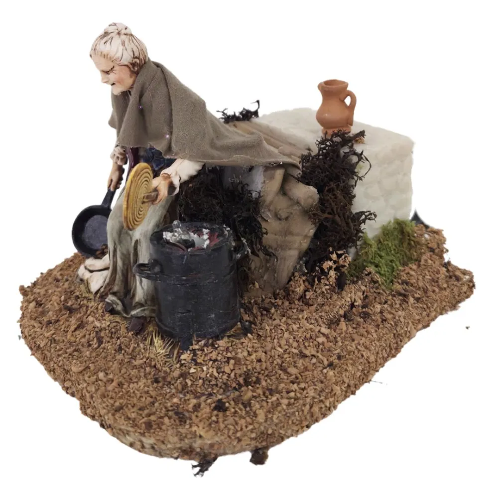 Animated 12 cm PVC Landi Woman Roasting Chestnuts