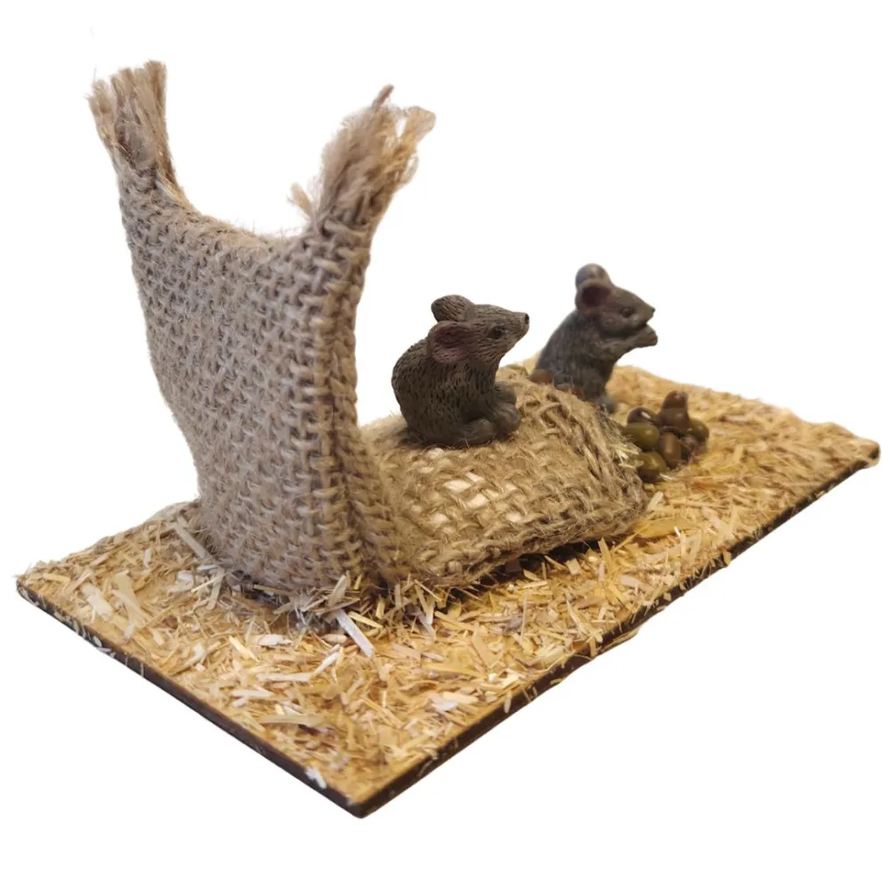 Mice with Sack of Seeds, for 30 cm Nativity Figures