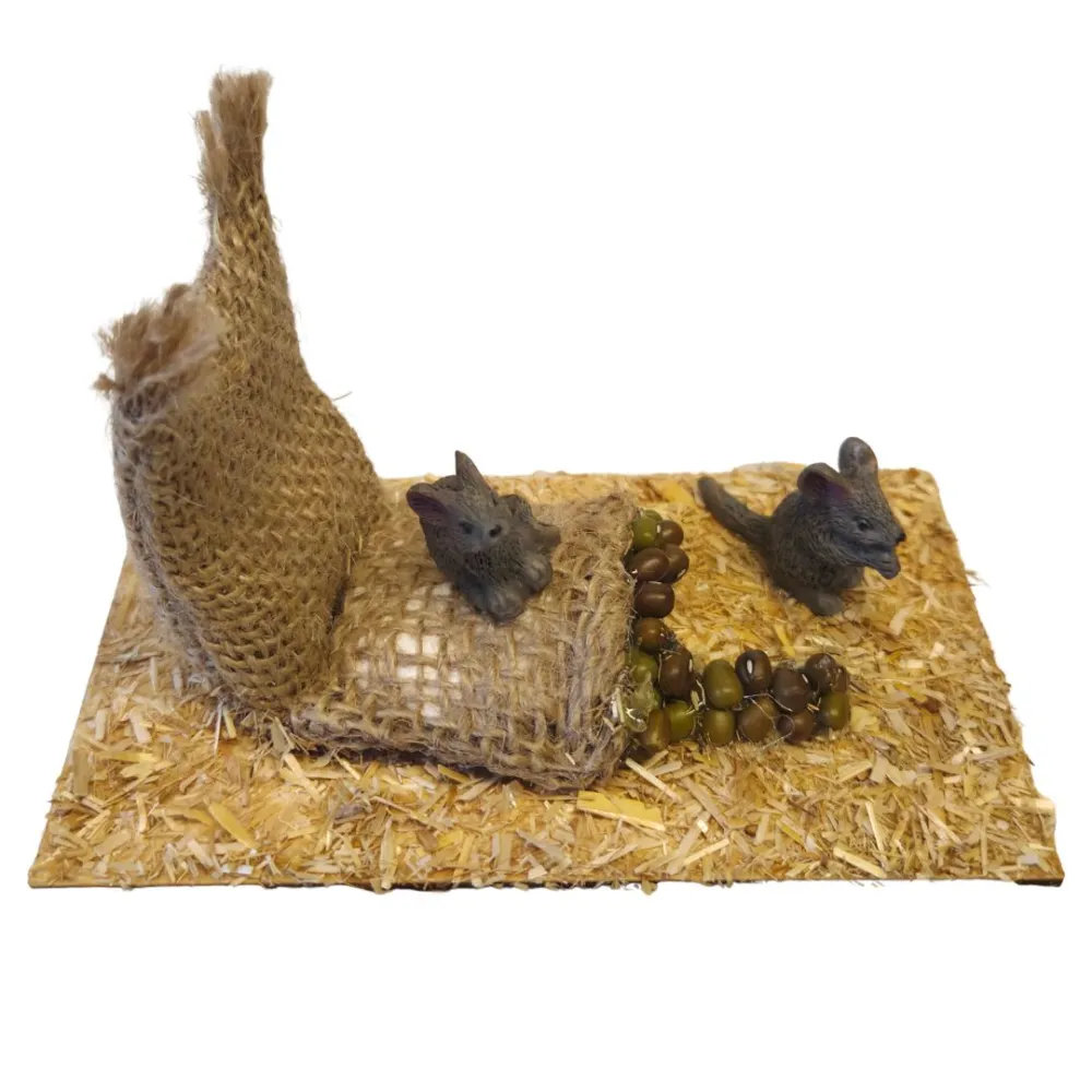 Mice with Sack of Seeds, for 30 cm Nativity Figures