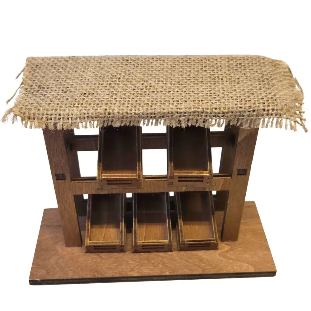 Bancarella con cassette vuote per statue da 10-12 cm