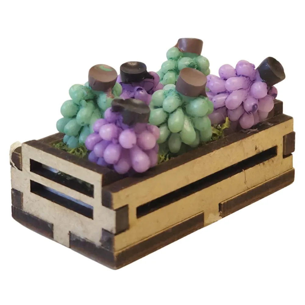 Wooden Crate with Green and Purple Grapes for 12–15 cm Nativity Figures