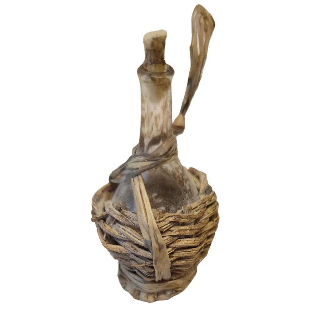 Glass Wine Flask for 15–18 cm Nativity Figures