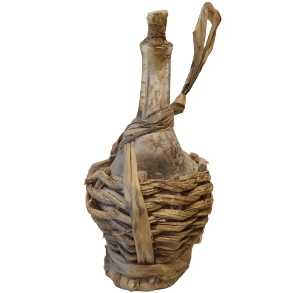 Glass Wine Flask for 15–18 cm Nativity Figures