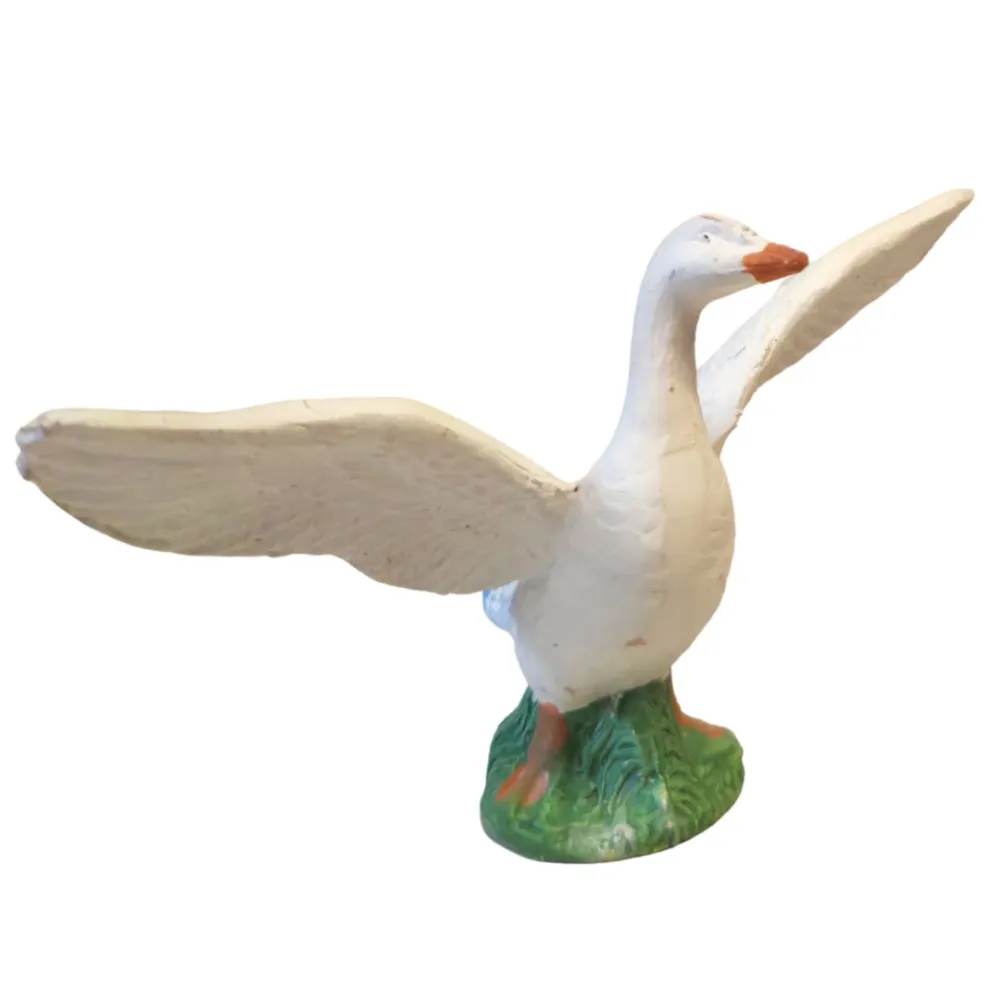 Terracotta Goose with Open Wings, for 20–25 cm Nativity Figures