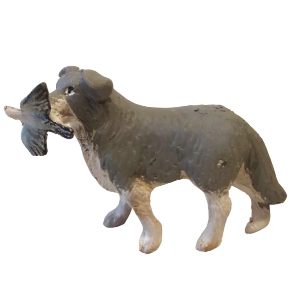 Terracotta Hunting Dog with Bird in Its Mouth, for 20–25 cm Nativity Figures