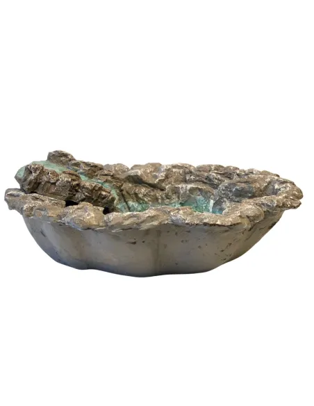 Oval Resin Lake with Pump and Hose