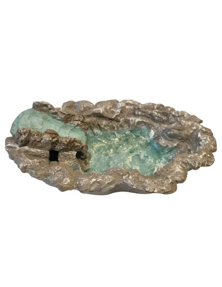 Oval Resin Lake with Pump and Hose