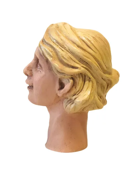 Volto donna bionda con capelli corti per 30 cm