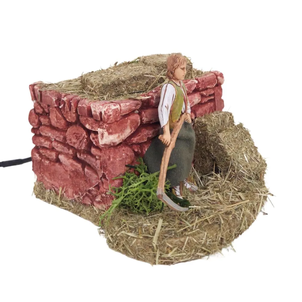 Animated 10 cm Landi Farmer Mowing Grass