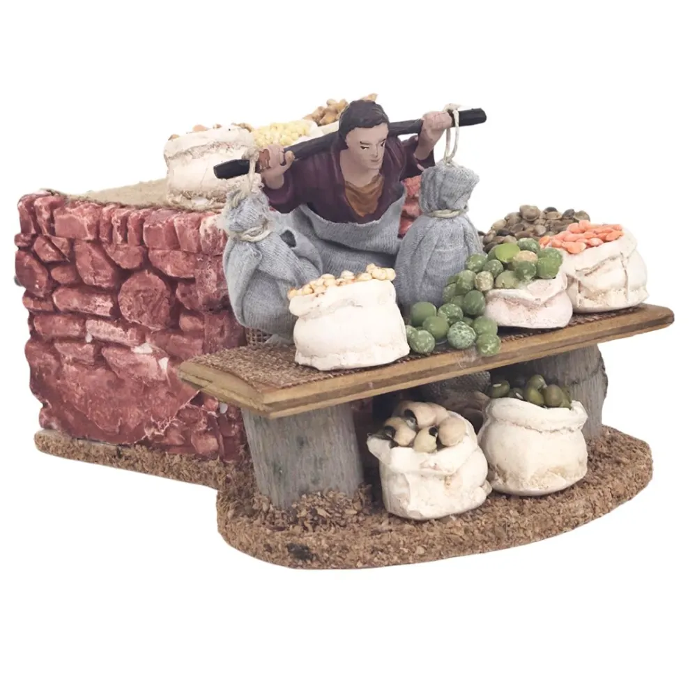 Animated 10 cm PVC Oliver Legume Seller