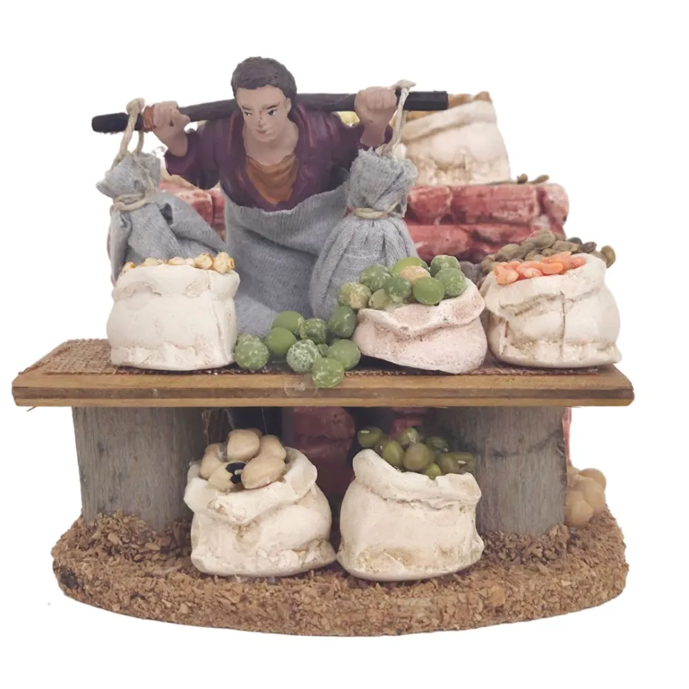 Animated 10 cm PVC Oliver Legume Seller