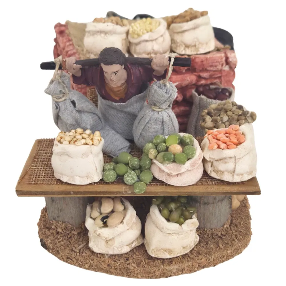 Animated 10 cm PVC Oliver Legume Seller