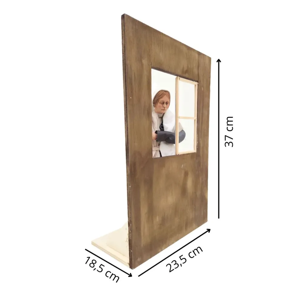 Animated Palestinian Woman Cleaning a Window - 30 cm